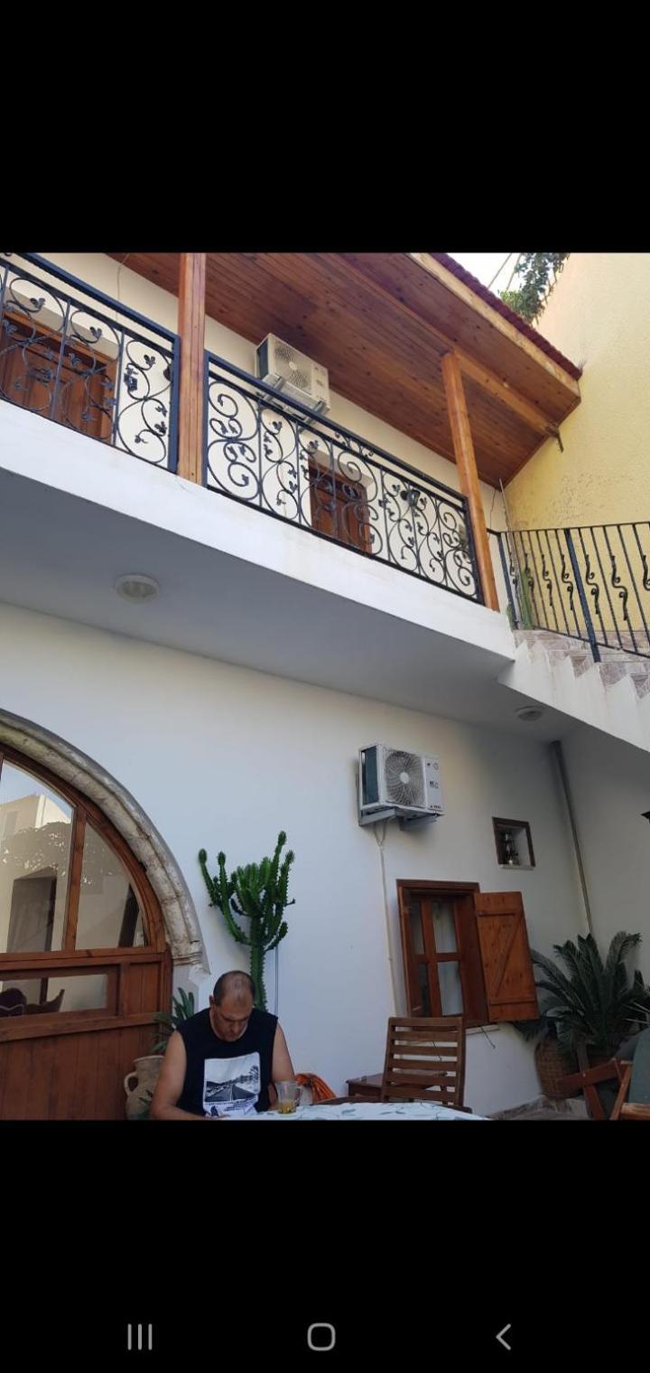 Arsione Guest House Famagouste Chambre photo