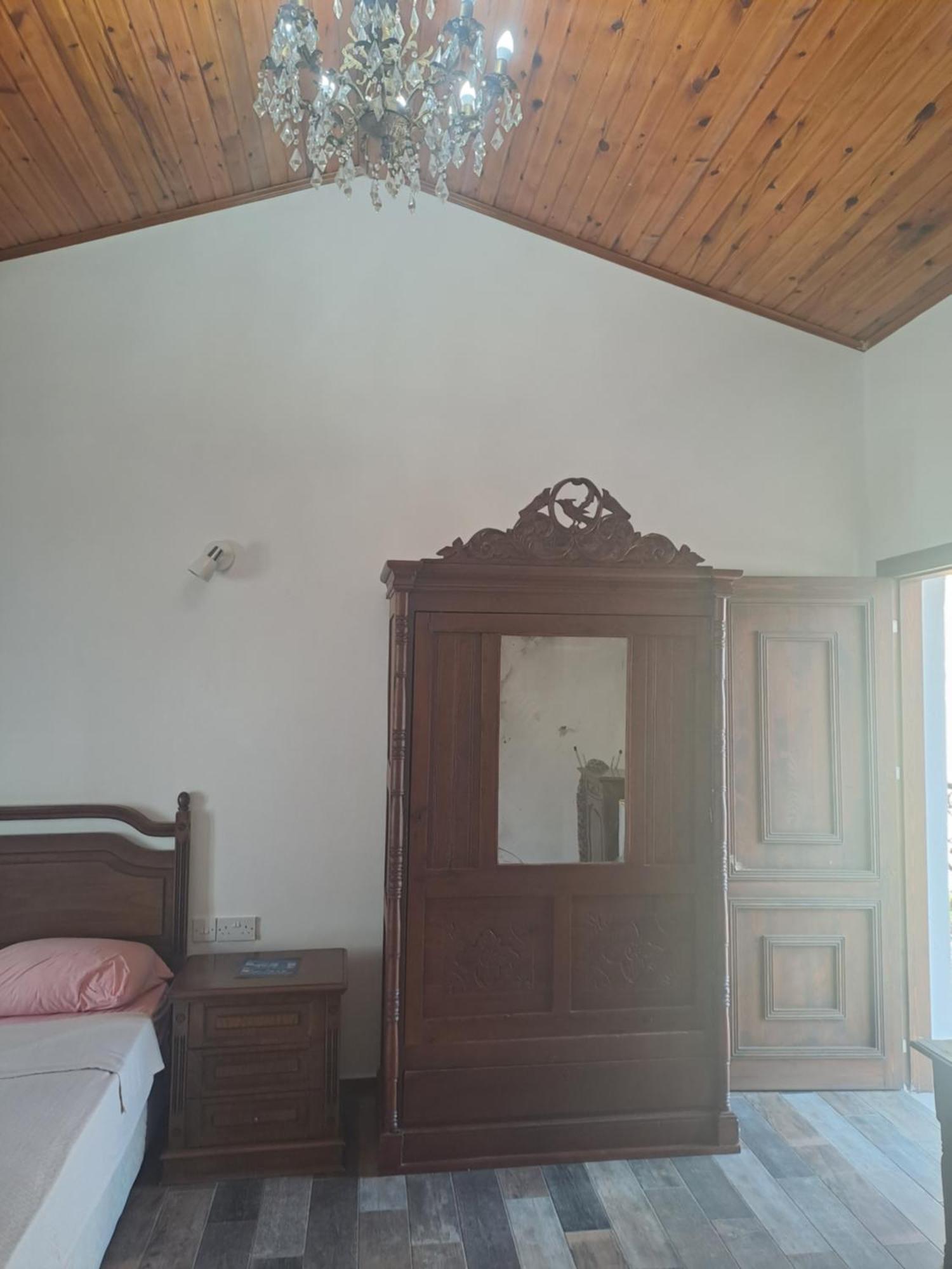 Arsione Guest House Famagouste Chambre photo